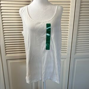 White Tank Top with Relaxed Fit and Lightweight Fabric